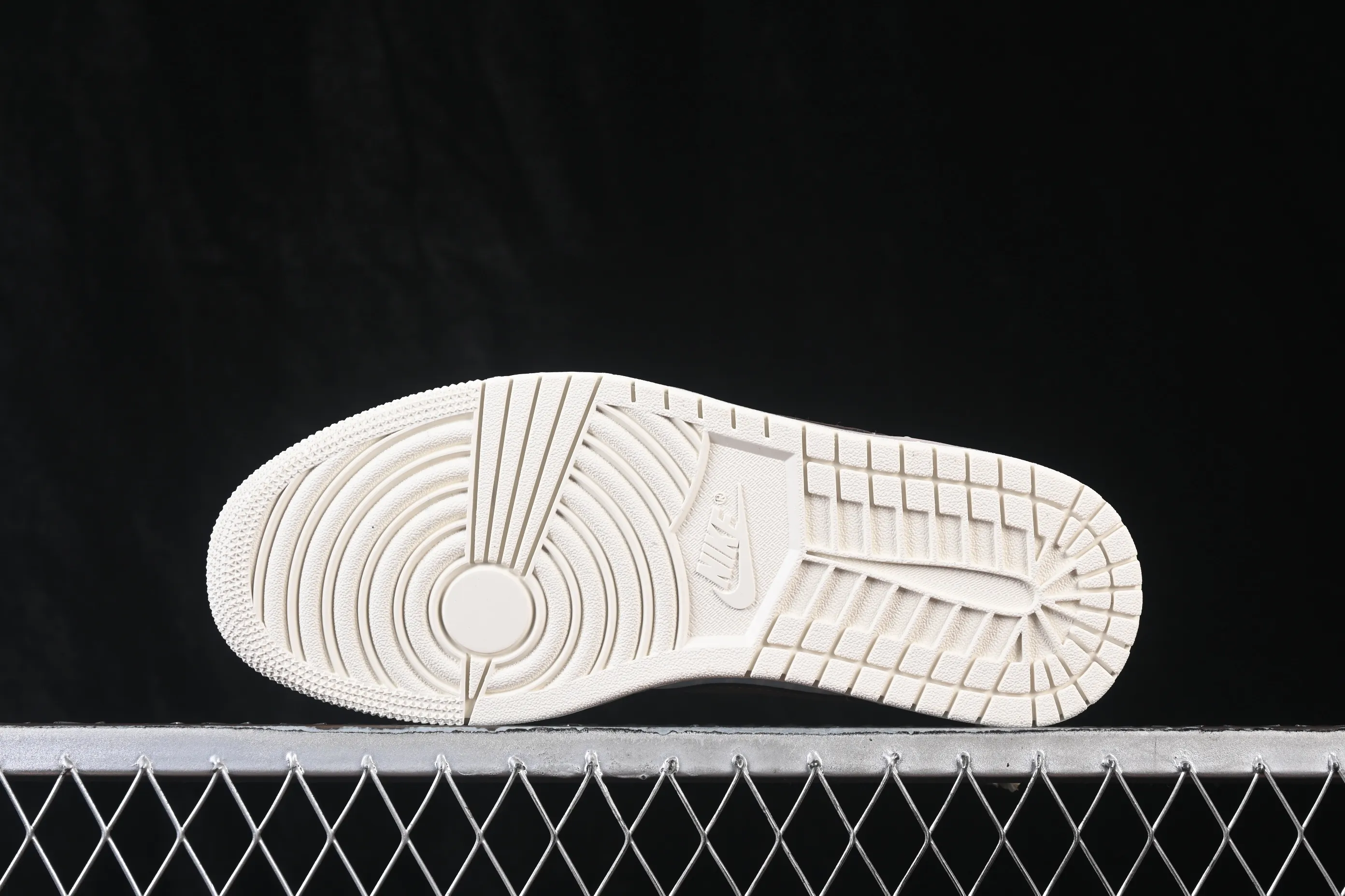 All categories Air Jordan Jordan series basketball shoes Air Jordan 1 Low Air Jordan 1 Low AJ1 Joe 1 low-top retro culture basketball shoes IR7553-422